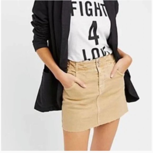 Free People Mini Skirt Beat of the Music Tan Khaki Denim Raw Hem Size 2 Small - Picture 1 of 16